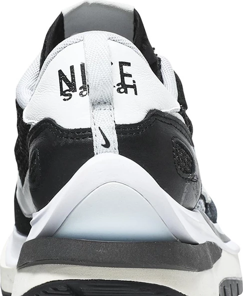 Nike sacai x VaporWaffle 'Black White' Spor Ayakkabı - 7