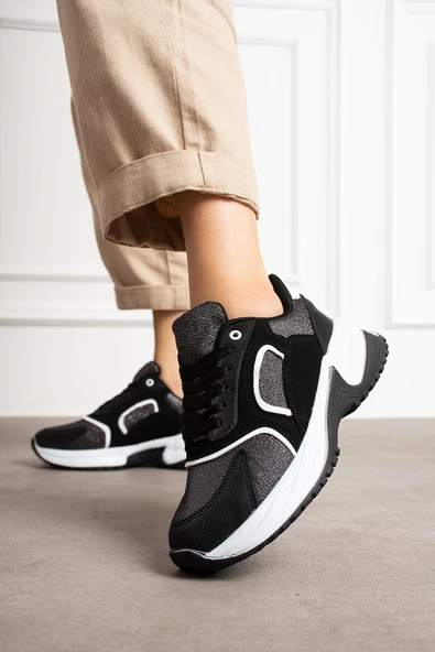 Beyaz Siyah Rahat Kalıp Kadın Sneaker - 4
