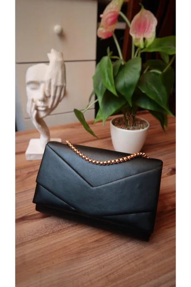 Kadın Siyah Zarf Model Lüks Zincirli Omuz Çantası ürün görseli 1