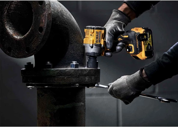 Dewalt DCF922P2T 18V 5.0AH Li-ion Kömürsüz Çift Akülü Somun Sıkma 406Nm - 4
