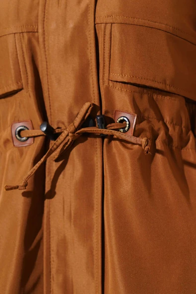 Bel Tünelli Kapüşonu Kürklü Kaban Taba - Resim 4