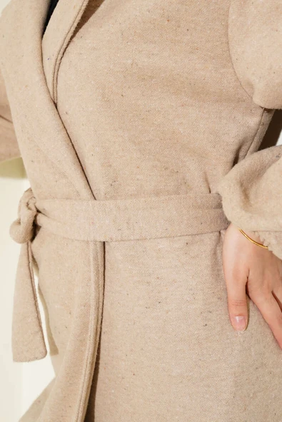 Bilekleri Lastikli Kaşe Kaban Latte - Resim 4