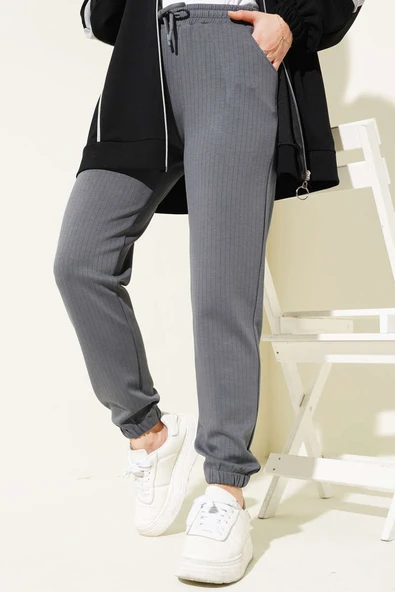 İnce Çizgili Bel İpli Jogger Pantolon Füme ürün görseli 1