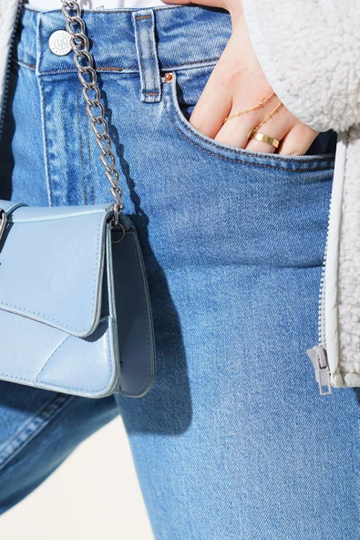 Dar Paça Mom Jeans Kot Pantolon Açık Mavi - 4