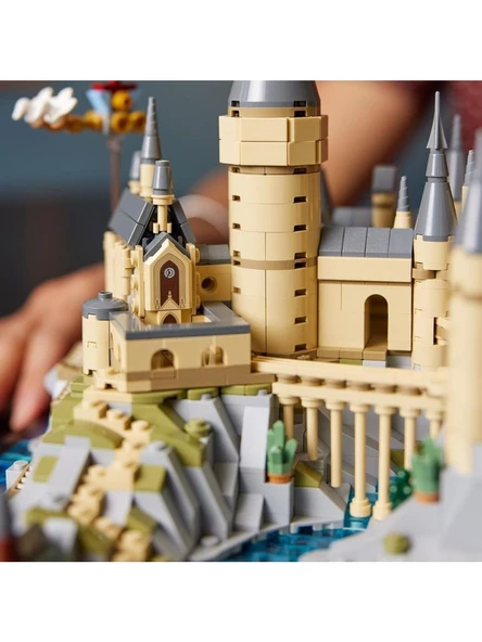 LEGO® Harry Potter™ Hogwarts™ Şatosu ve Bahçesi 76419 - 5