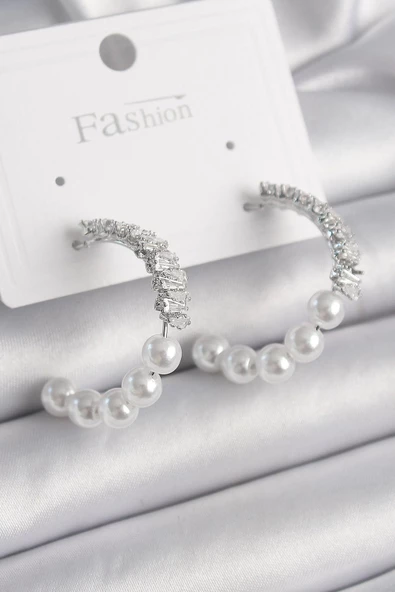 MuI MuI Pirinç Gümüş Renk Zirkon Taşlı İncili Halka Model Kadın Küpe