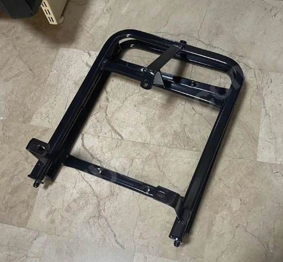 Moto Gusto Santa 125 Kızaklı Kurye Çanta Demiri Ergoline Sürgülü Pizzacı Paket Demiri Arasmto