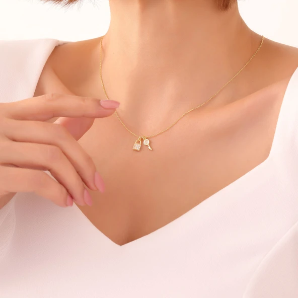 925 Ayar Gümüş Taşlı Kilit ve Anahtar Kolye - Resim 2