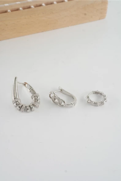 Kadın Vip Seri  Antialerjik Baget Zirkon Taşlı  3'lü Küpe - Resim 3