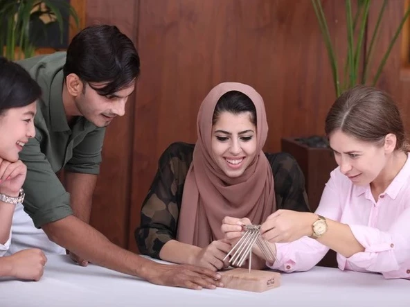 Smart Skills Nails Puzzle Yetişkin Oyunu - 3