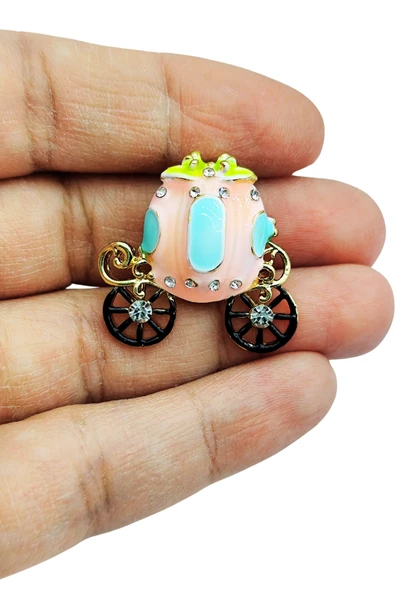 Masalsı Kristal At Arabası Broş ürün görseli 1