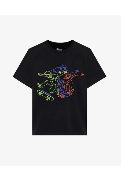 Skechers SK242068-001 B Graphic Tee Loose Fit Erkek Çocuk Spor Tişört