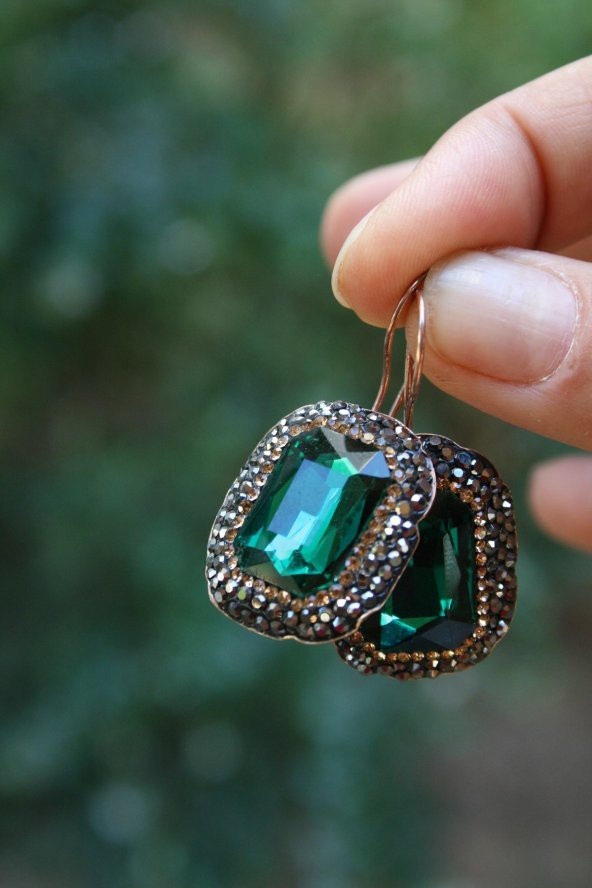 STONEAGE Bayan Küpe Yeşil Kristal Taşlı El Yapımı Hediye Kutusunda