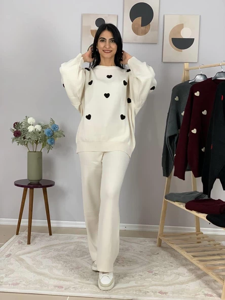 Kadın Uzun Kol Kalpli Bisiklet Yaka Triko Kazak Pantolon Takım (Beyaz) - Resim 5