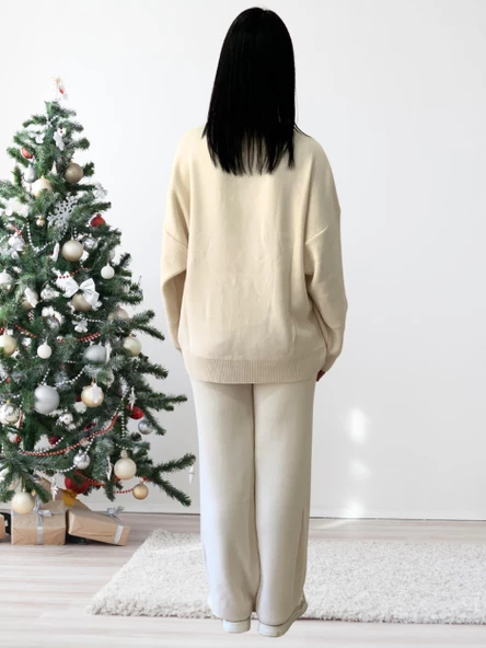 Kadın Uzun Kol Yeni Yıl Nakışlı Bisiklet Yaka Triko Kazak Pantolon Takım (Beyaz) - Resim 4