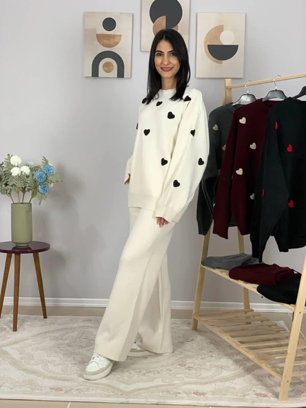 Kadın Uzun Kol Kalpli Bisiklet Yaka Triko Kazak Pantolon Takım (Beyaz) - Resim 4