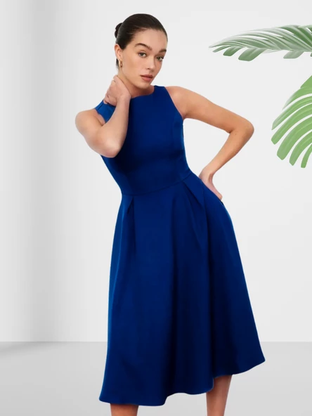 Kayık Yaka Diz Altı Düz Lacivert Elbise - Resim 4