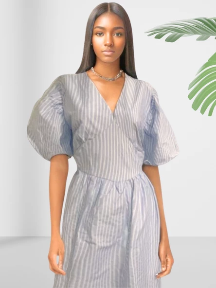 Çizgili V Yaka Balon Kol Fermuarlı Kloş Elbise - Resim 4