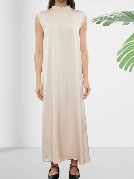 Sıfır Yaka Kolsuz Krem Düz Uzun Saten Elbise - Resim 3