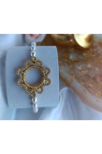 Gerçek Arpa Mayorka İnci Çeyrek Kasası Zirkon Taşlı Altın Kaplama Tasarım Bileklik Beyaz ürün görseli