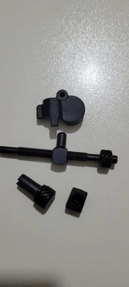 ZİNCİR GERME VİDASI OLEO MAC 947,952 - 2