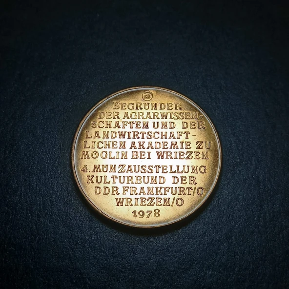 Escoines Koleksiyon Almanya, Ziraat Mühendisi Albrecht Daniel Thaer Hatıra Madalya 36Gram 42mm Nadir - Resim 5