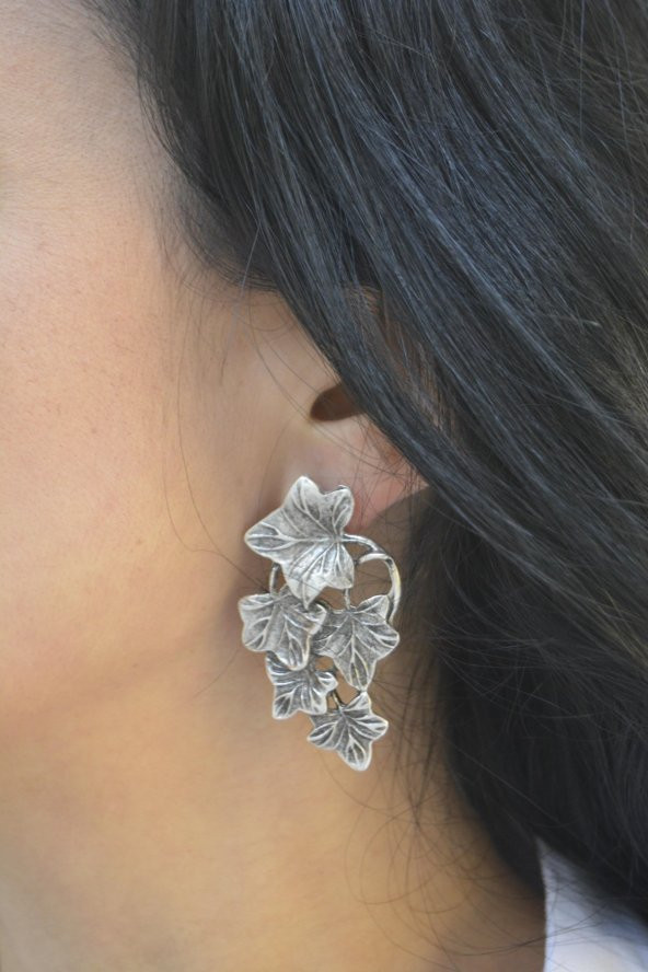 STONEAGE JEWELLERY Yaprak Küpe ürün görseli