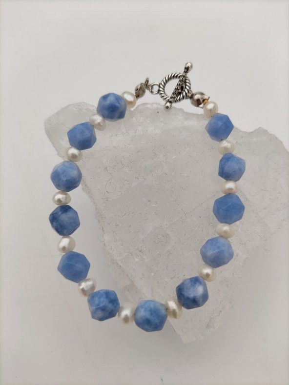 STONEAGE Şifa Bilekliği Mavi Kuvars ve İnciden T Kilitli Tararım ürün görseli