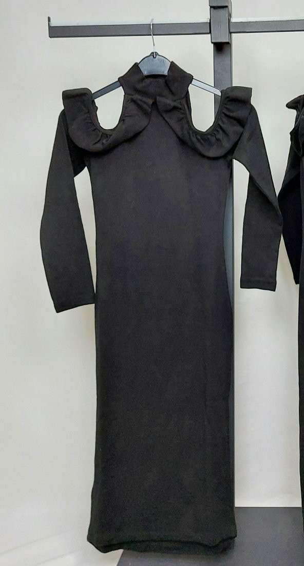 Siyah Kol Omuz Detaylı Triko Elbise