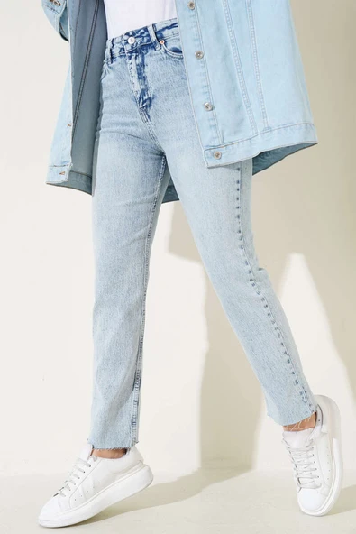 Dar Paça Lazer Kesim Kot Pantolon Kar Açık ürün görseli 1