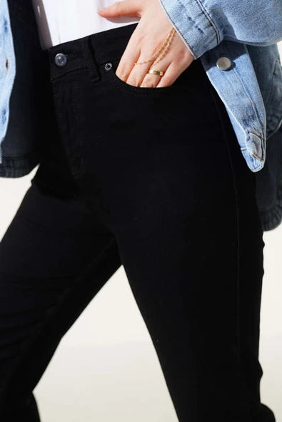 Kesik Dar Paça Pantolon Siyah - Resim 4