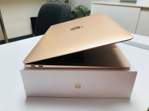 MacBook Air M1 8 GB 256 GB SSD 13.3" MGND3TU/A Altın - 3