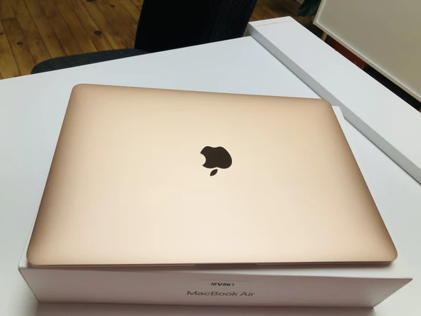 MacBook Air M1 8 GB 256 GB SSD 13.3" MGND3TU/A Altın - 5