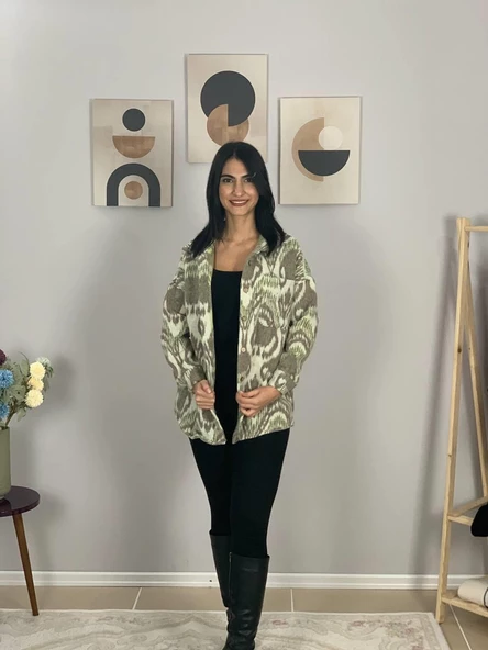 Kadın Tek Cepli Desenli Kalın Oduncu Ceket Gömlek (Haki-Beyaz) - Resim 2