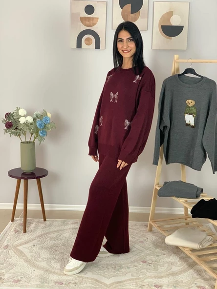 Kadın Uzun Kol Fiyonk Nakışlı Bisiklet Yaka Triko Kazak Pantolon Takım (Bordo) - 2