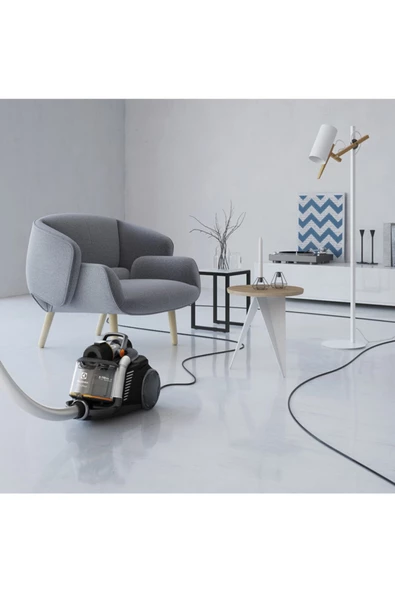 Electrolux UltraFlex EUFC82EB 650 W Toz Torbasız Elektrikli Süpürge - 4