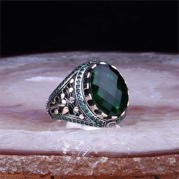 Faset Taşlı Gümüş Erkek Yüzük