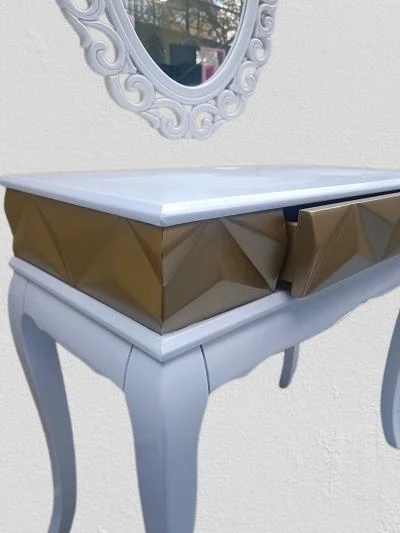 Dresuar Piramit Model 90520 Kayın Lükens Ayak Nakış Ayna Piramit Tabla Gold Beyaz - Resim 3