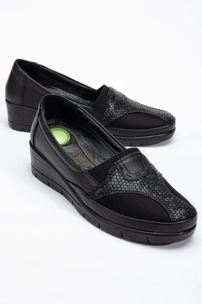Büyük Numara Hakiki Deri Kadın Günlük Ortopedik Ayakkabı Siyah Yan Streçli ürün görseli