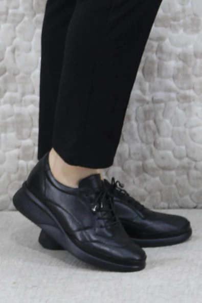 Mehmet Mete 3224 Comfort Lastik Bağçıklı Yumuşak Hakiki Deri Kadın Ayakkabı ürün görseli