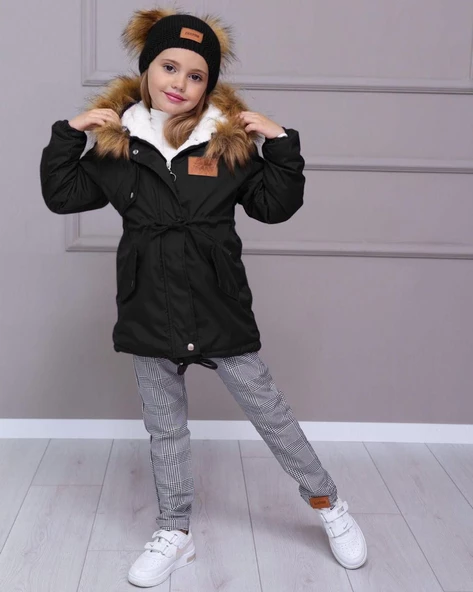 MODAVALS KIZ ÇOCUK TAK ÇIKAR İTHAL KÜRKLÜ KAPİŞONLU BEL AYARLAMALI LASTİKLİ MONT ÇİFT PONPONLU BERE EKOSE PANTOLON 3LU KOMBİN - 5