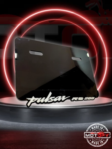 BAJAJ PULSAR RS200 LOGOLU PREMİUM PLEKSİ PLAKALIK 19X11,5 CM