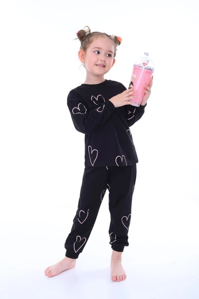 %100 Pamuk Kalp Desenli Siyah Bisiklet Yaka Kız Çocuk Pijama Takımı