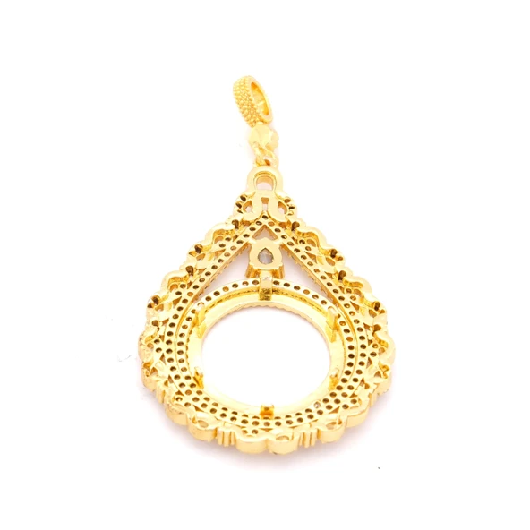 Altın Kaplama Beyaz Taşlı Örgü Çeyrek Çerçeve Kadın Kolye Ucu TGR-431 - Resim 3