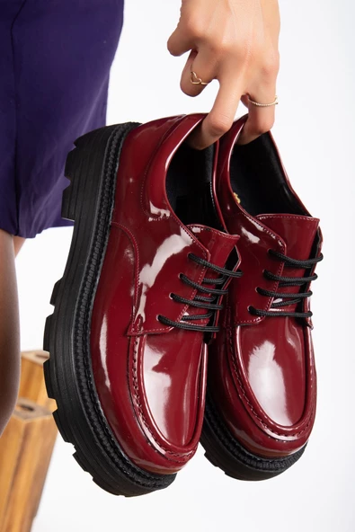 Strencio Bağcık Detaylı Bordo Rugan Kadın Şık Günlük Ayakkabı - Resim 2