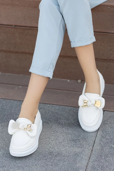 GERTA Papyon - Ayıcık Toka Detaylı Beyaz Kadın Babet - Resim 3