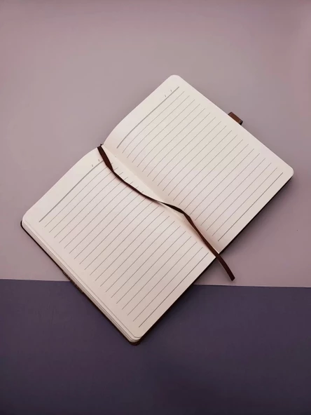 Siyah Çizgili Defter - 2