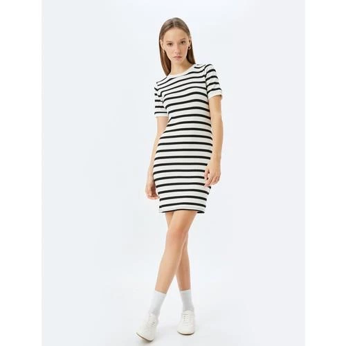 DRESSES - 9
