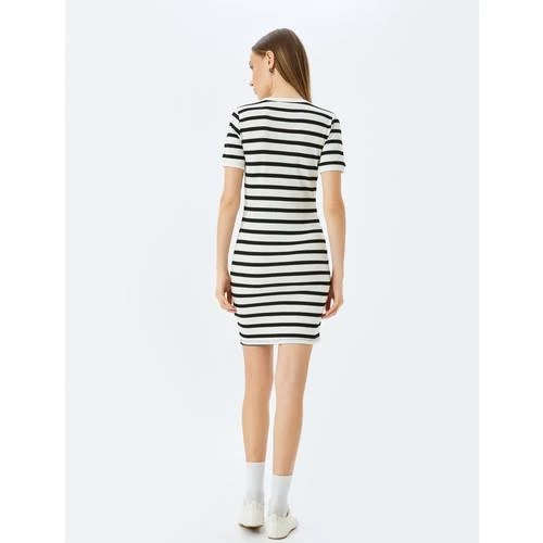 DRESSES - 12