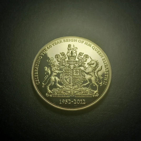 Escoines Koleksiyon 1952-2012 Kraliçe Elizabeth Elmas Yıldönümü JUBİLEE Hatıra 30.7Gram 40mm - Resim 3